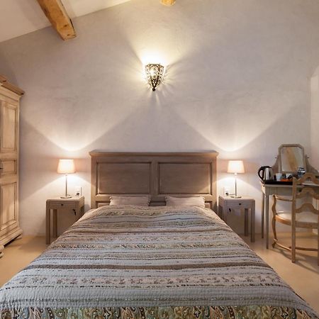 Bed and Breakfast La Louviere Des Bruyeres Robion en Luberon Zimmer foto
