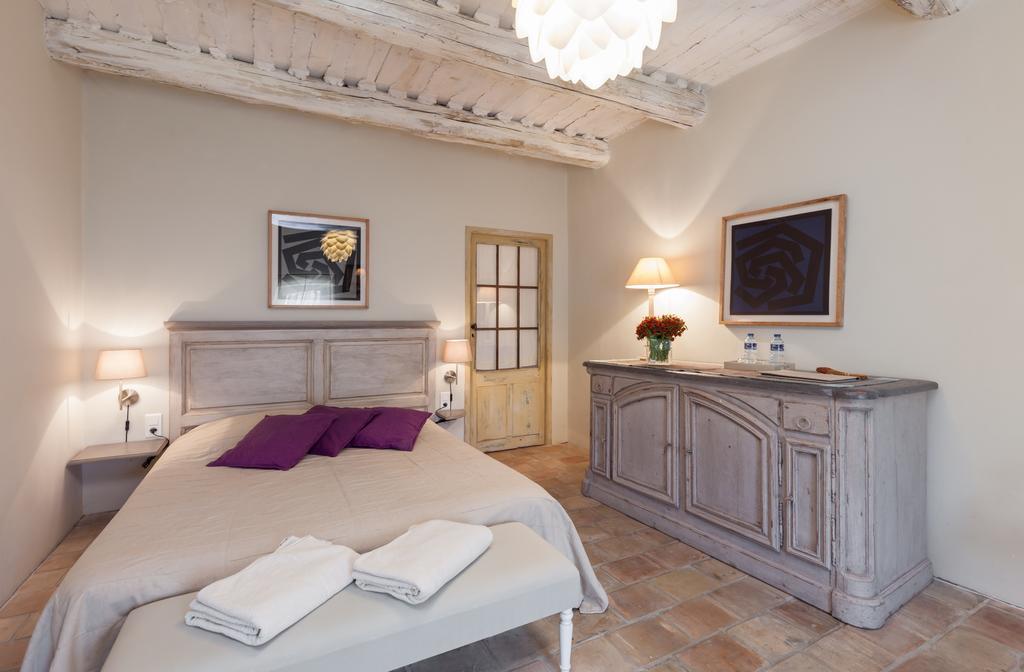 Bed and Breakfast La Louviere Des Bruyeres Robion en Luberon Zimmer foto