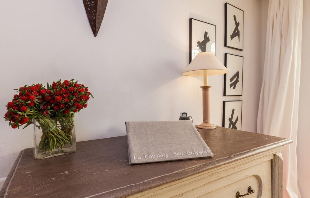 Bed and Breakfast La Louviere Des Bruyeres Robion en Luberon Zimmer foto