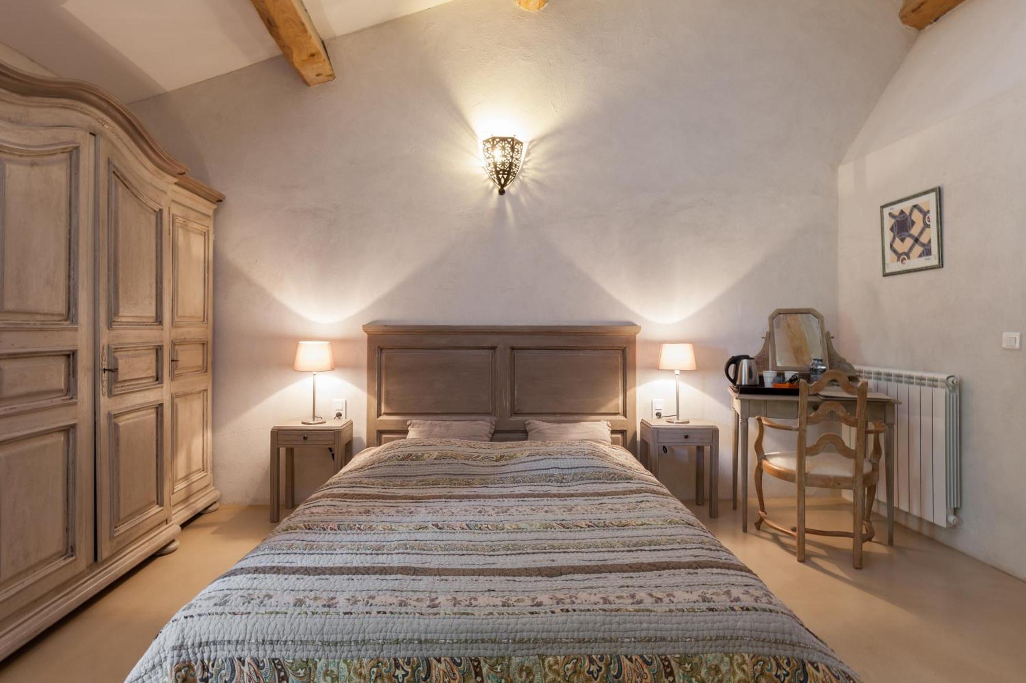 Bed and Breakfast La Louviere Des Bruyeres Robion en Luberon Zimmer foto